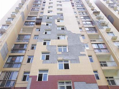 1575441354216119.jpg 外墙瓷砖脱落.jpg